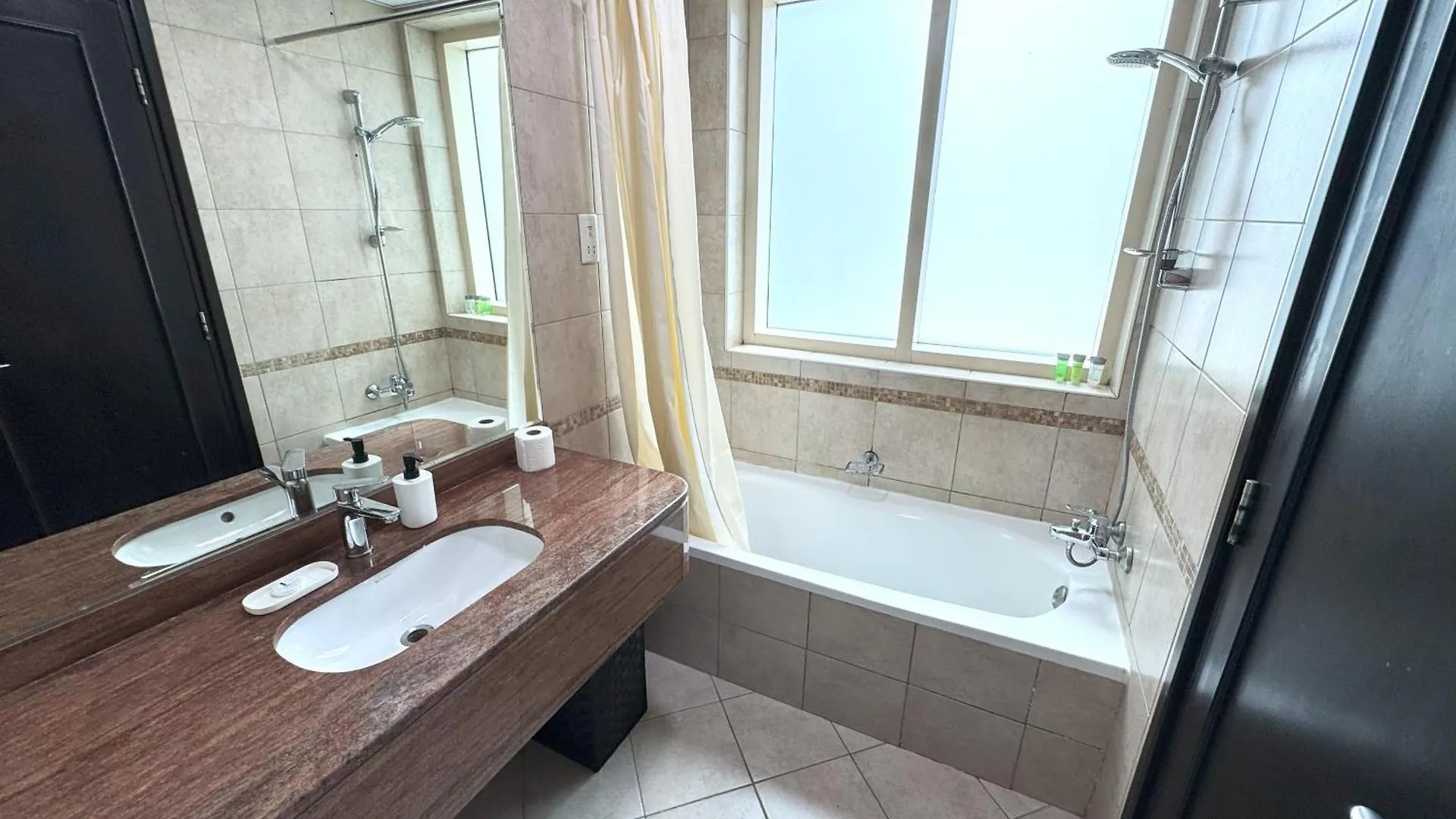 Διαμέρισμα Sunrise Homes - A Lovely Studio Near Jbr Beach Ντουμπάι Ηνωμένα Αραβικά Εμιράτα